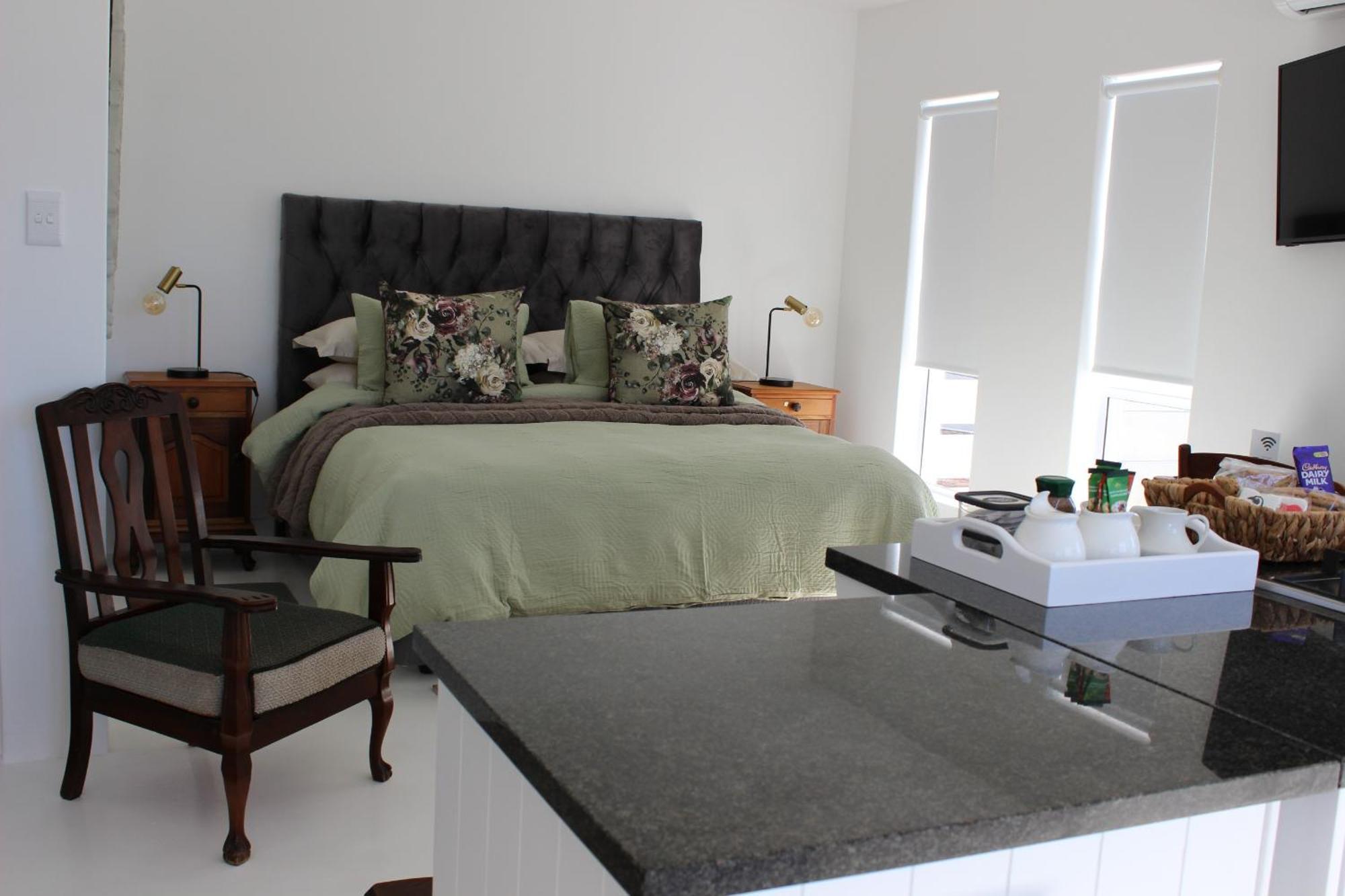 Nivenia Beach House Беттис-Бей Экстерьер фото